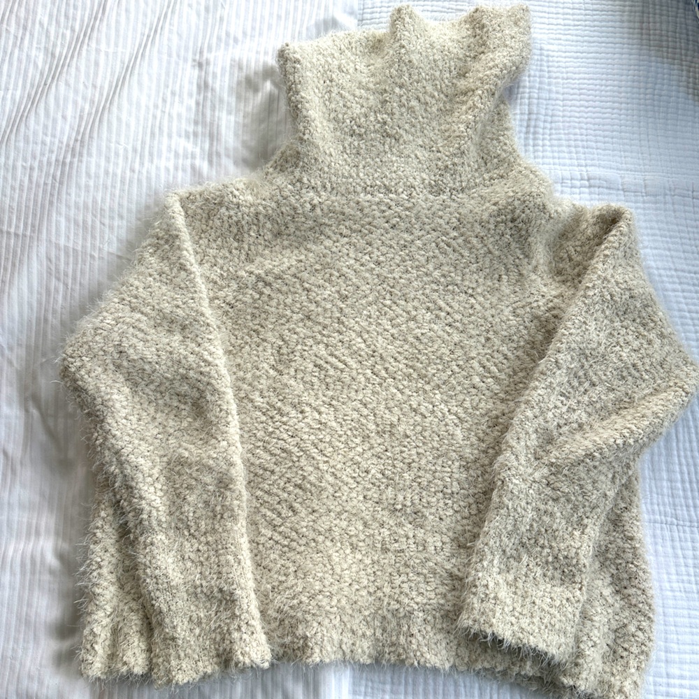 NWT Cupcakes & Cashmere Cream Cowl Neck Boucle Sweater Size L